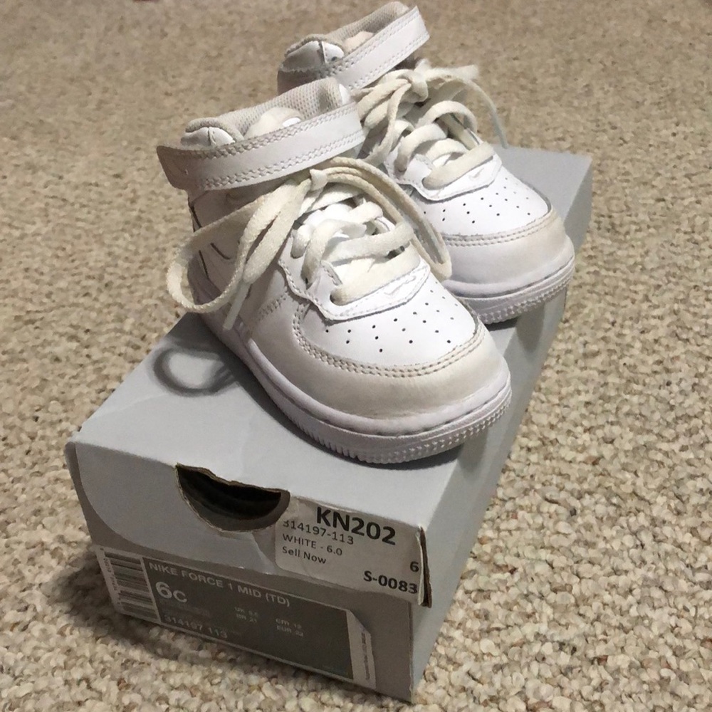 White toddler Air Force 1 high tops